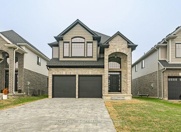 1761 Finley Crescent — photo 1