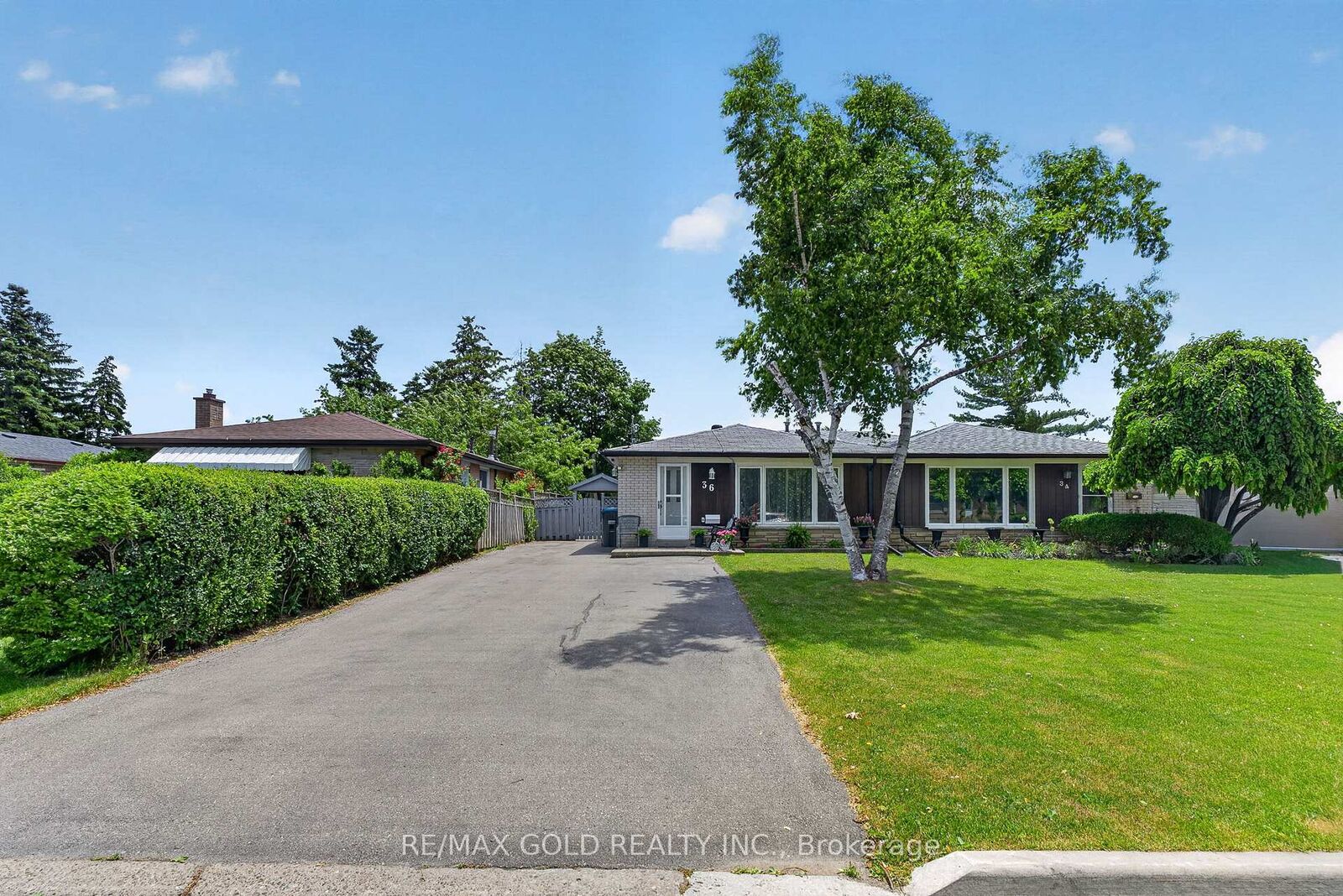 Property Photo: 36 Belmont Drive ON L6T 2K3
