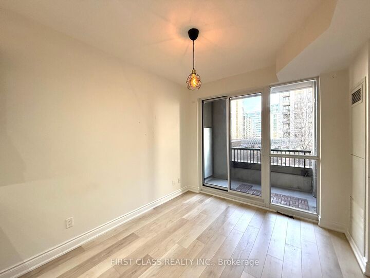 Property Photo: 38 Cedarland Drive 315 ON L6G 1C7