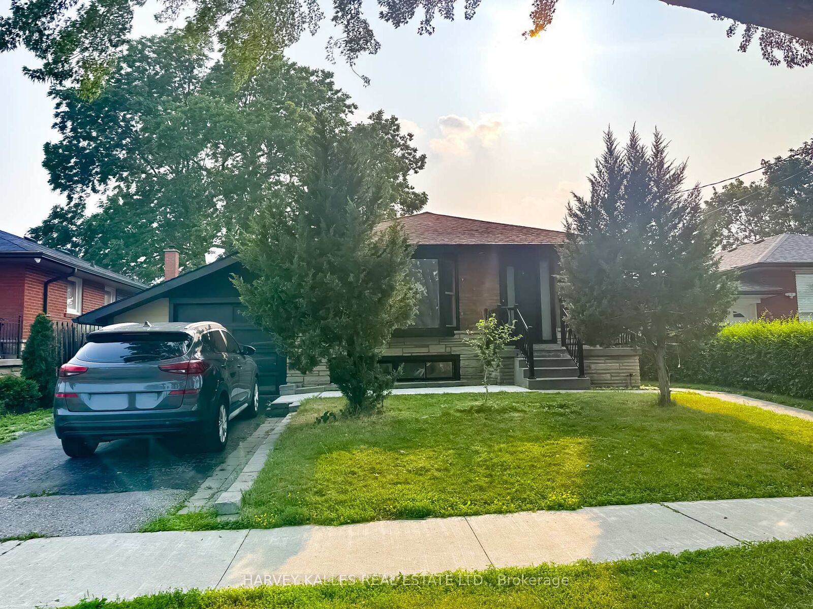 Property Photo: 56 Marcos Boulevard ON M1K 5A9
