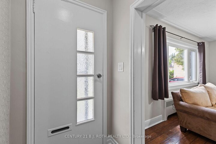 Property Photo: 52 Marcus Street ON L4N 3L8