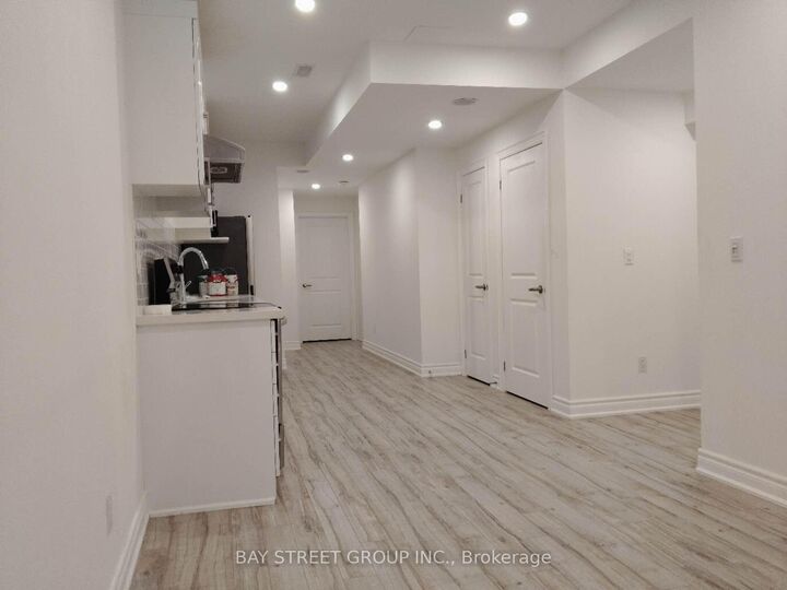Property Photo: 6 Longworth Avenue ON L4E 1J1