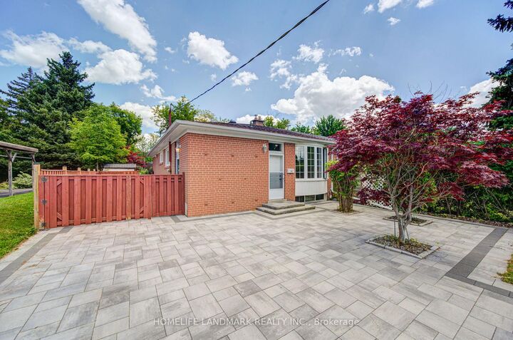 341 Blue Grass Boulevard — photo 1