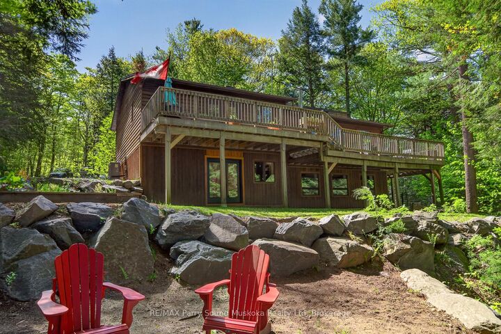 34 Silver Point Drive — photo 1