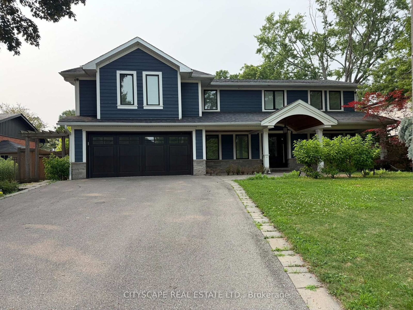 Property Photo:  2009 Water's Edge Drive  ON L6L 1A3 