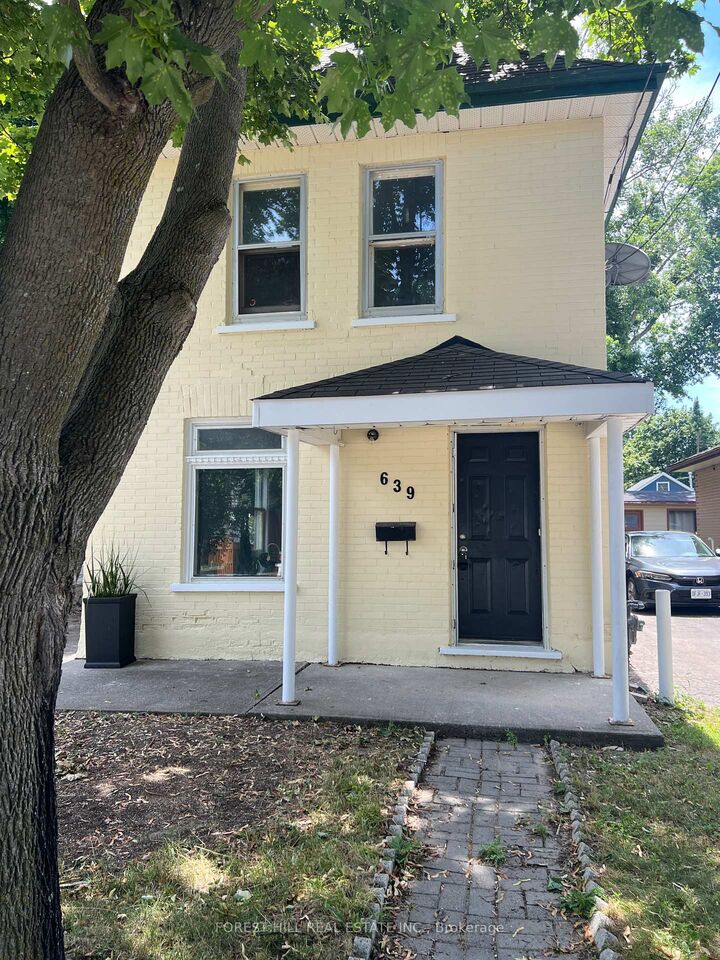 Property Photo:  639 Brown Street  ON K9J 4K6 