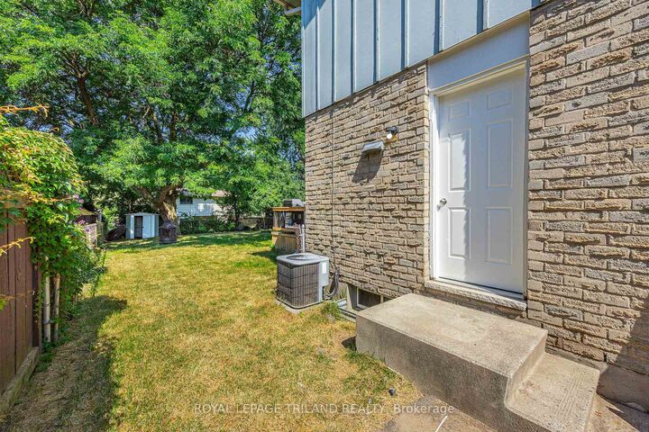 Property Photo:  1767 Aldersbrook Road  ON N6G 3E2 