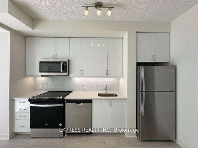 Property Photo:  4955 Yonge Street 1816  ON M2N 0L8 