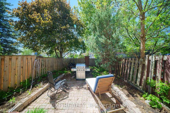 Property Photo: 6431 Timothy Court ON K1C 3E5