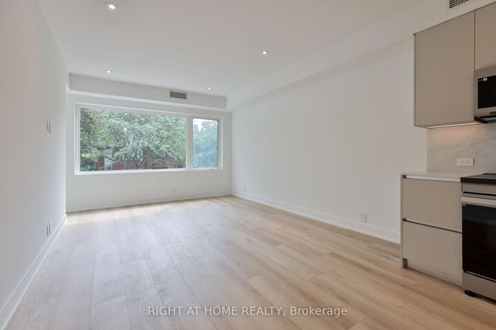 Property Photo:  266 Indian Grove 2  ON M6P 2H5 