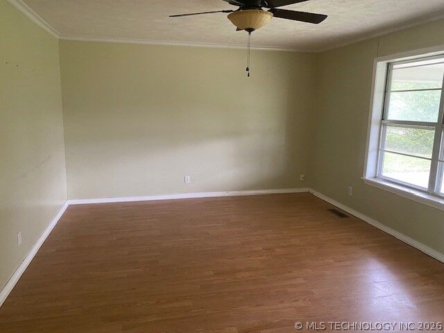 Property Photo:  722 N Broadway Street  OK 74436 