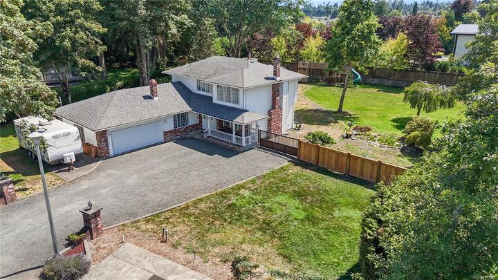 Property Photo: 91 Maryland Rd BC V9W 1V7