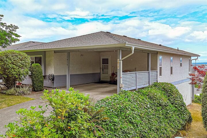 Property Photo: 1012 Highview Terr BC V9R 6K5