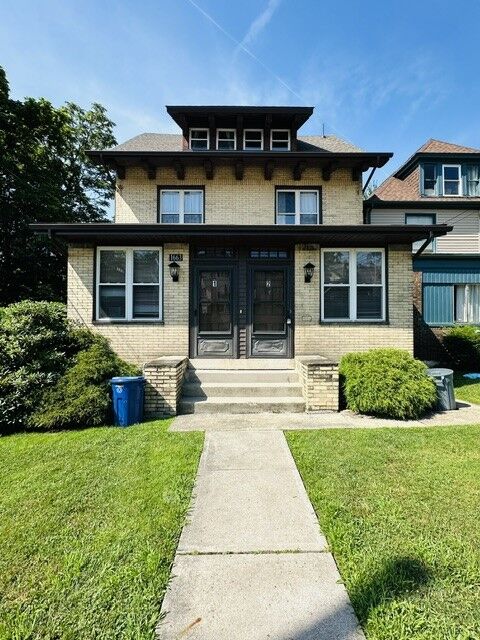 Property Photo:  1663 Suburban Ave  PA 15216 