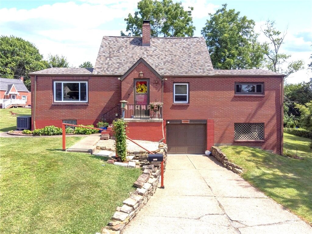 Property Photo: 1806 Miller Ave PA 15146