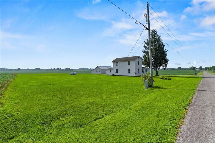 Property Photo:  19456 County Road 25  OH 43331 