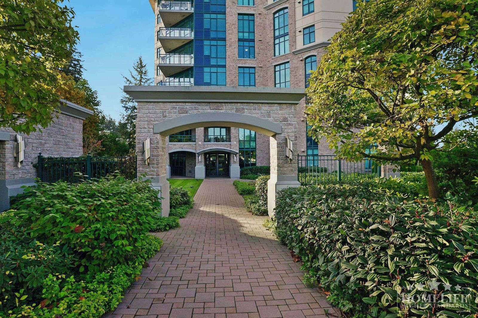 Property Photo: 14824 North Bluff Road 601 BC V4B 3E2