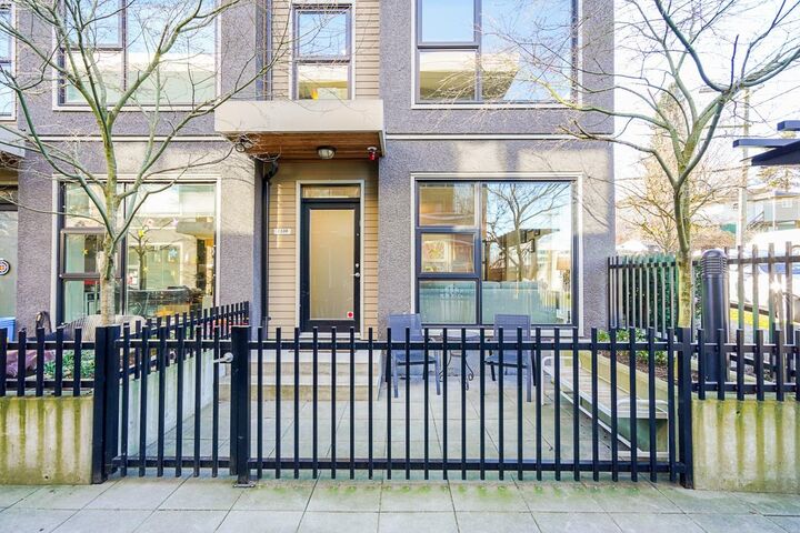 2330 Windsor Street — photo 1