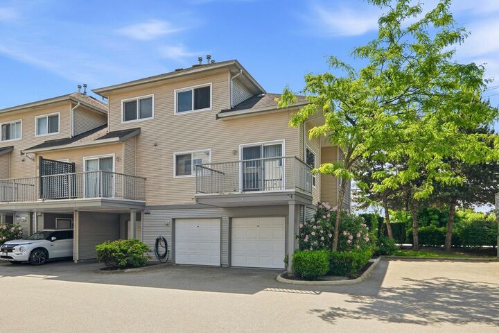 Property Photo: 5900 Muir Drive 12 BC V6V 2Y8