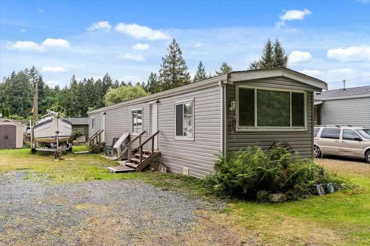 3942 Columbia Valley Road 41 — photo 1