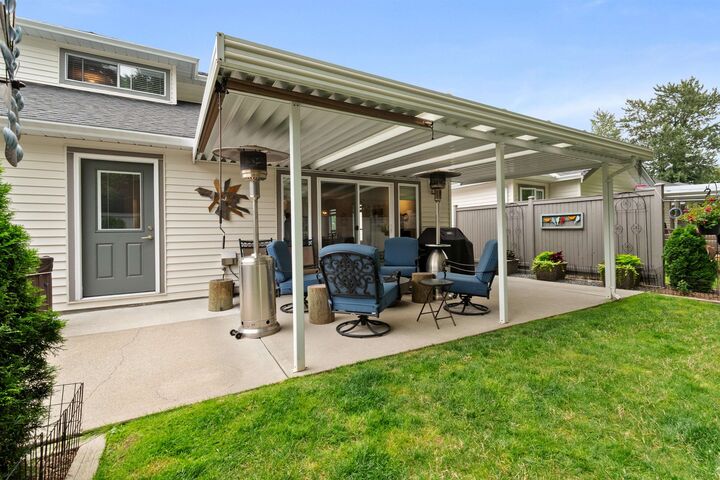 Property Photo: 45302 Jasper Drive 6 BC V2R 3E9