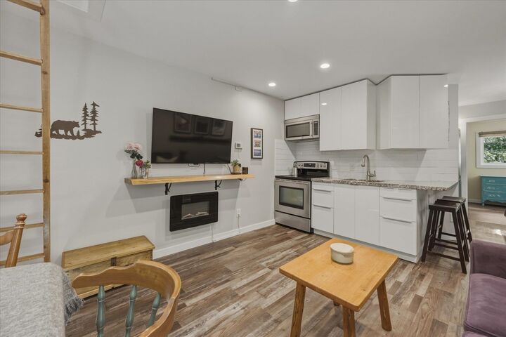 2231 Sapporo Drive 3 — photo 1