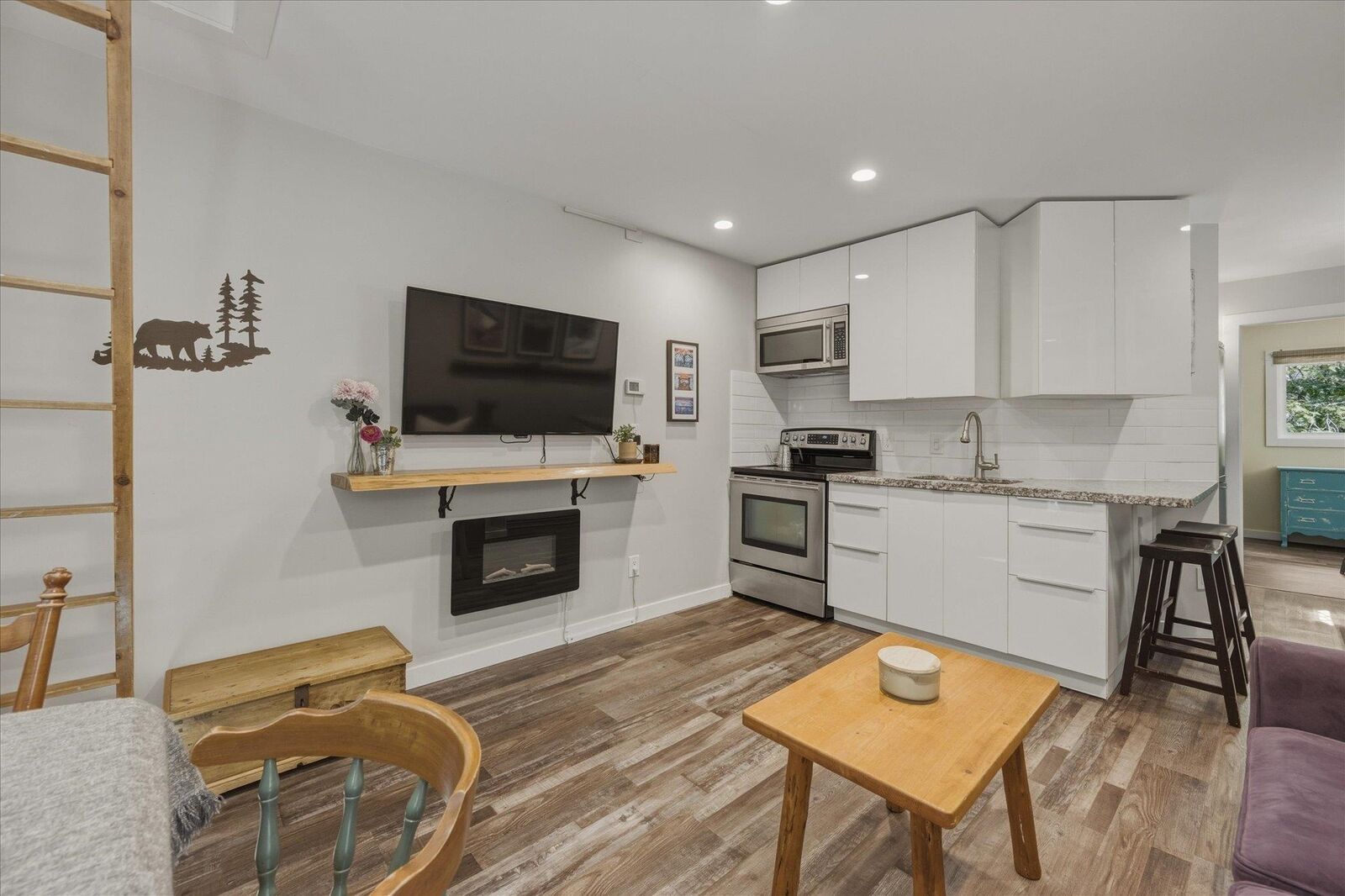 Property Photo: 2231 Sapporo Drive 3 BC V8E 0B5