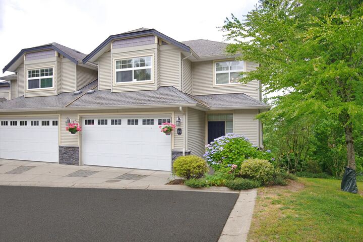 Property Photo: 36260 McKee Road 44 BC V3G 0A9