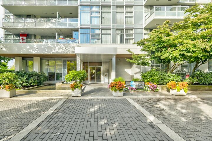 Property Photo: 2289 Yukon Crescent 3005 BC V5C 0B2