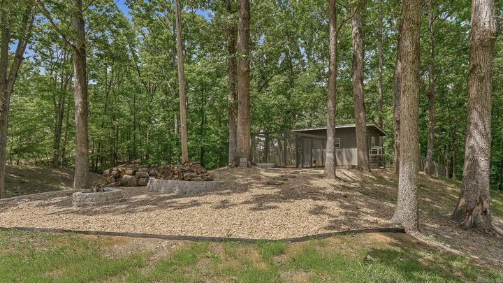 Property Photo:  121 County Road 465  AR 72404 