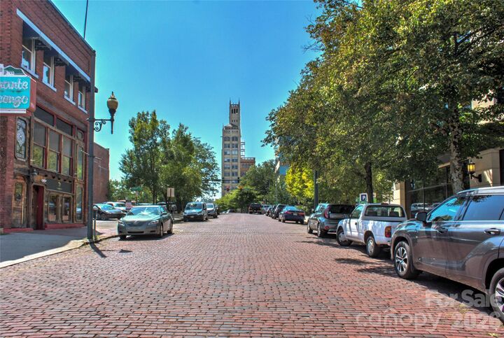 Property Photo: 17 N Market Street 202 NC 28801