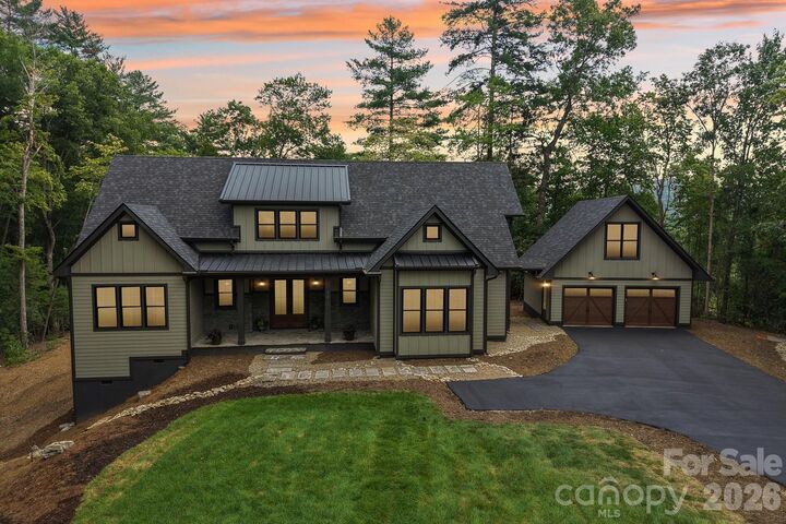 Property Photo: 318 Mountain Home Trail NC 28712