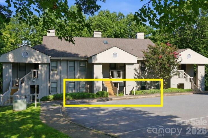 Property Photo:  1503 Abbey Circle  NC 28805 