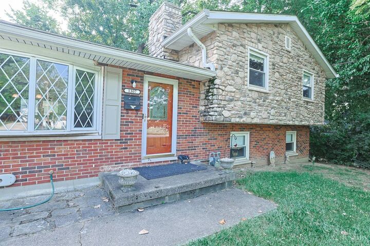 Property Photo:  1307 Park Drive  OH 45044 