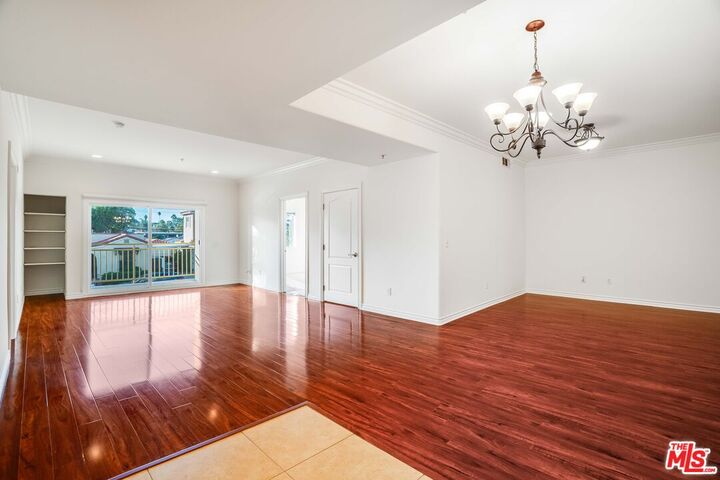 Property Photo:  3328 Oakhurst Ave, Unit 110  CA 90034 