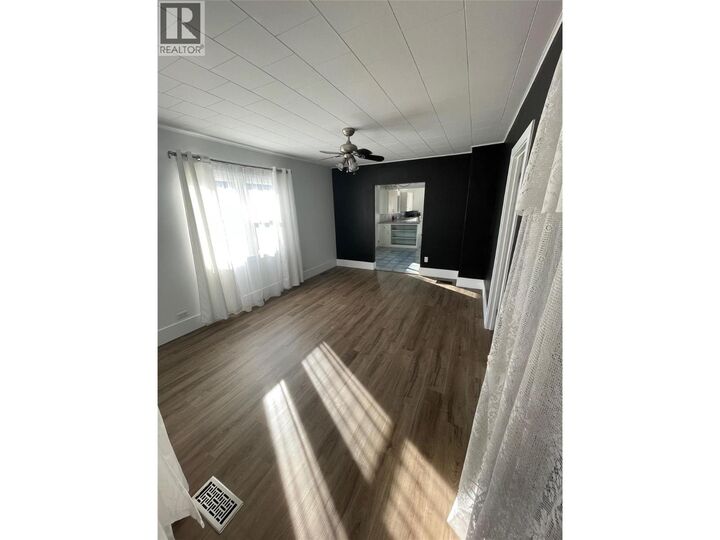 Property Photo: 6454 Kootenay Street BC V0H 1T0