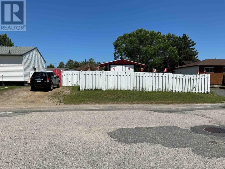 Property Photo: 93 Balsam Avenue ON P0T 1T0