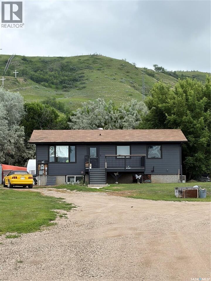 Property Photo:  4 Mission Bay  SK S0G 2Y0 