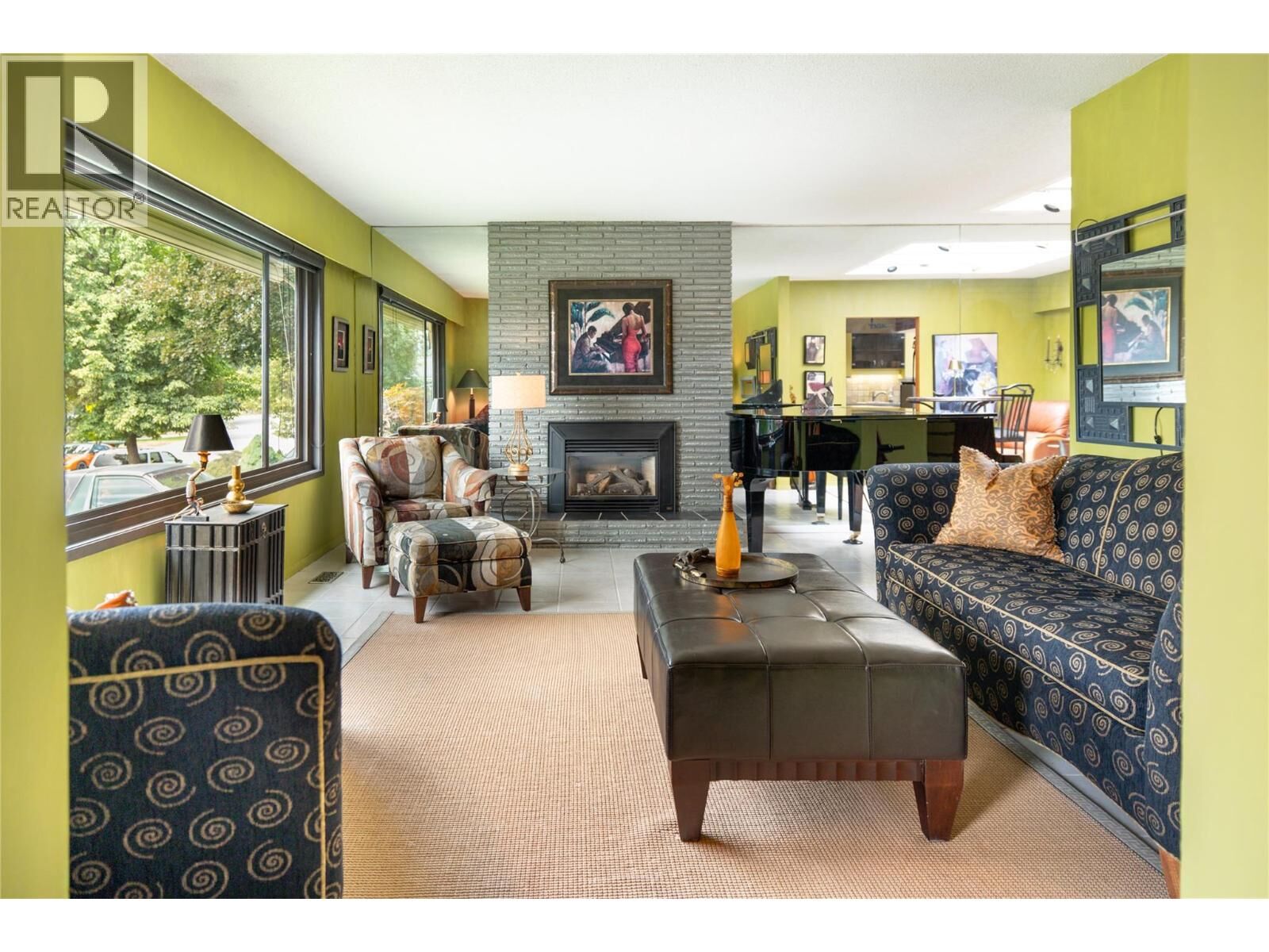 Property Photo: 1109 Pinecrest Lane BC V1Y 4L4