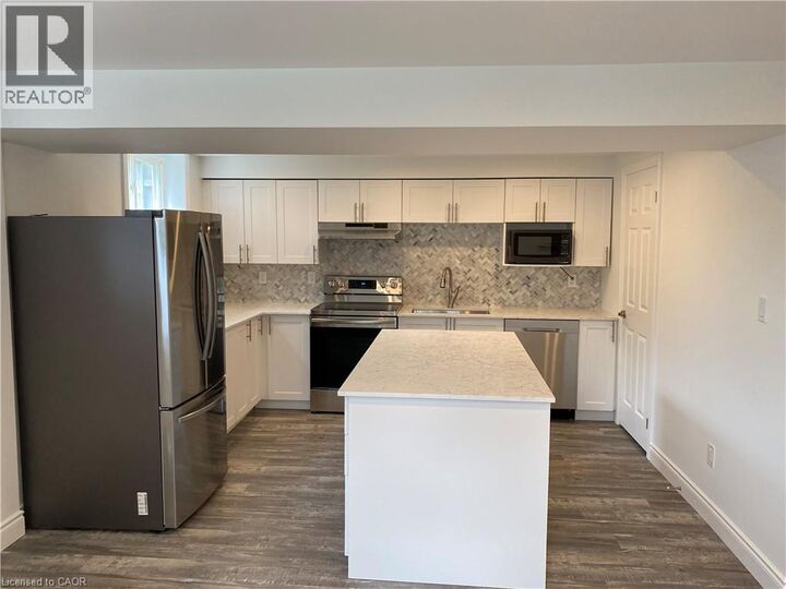 Property Photo: 55 Edwina Court 2 ON L8V 4M2