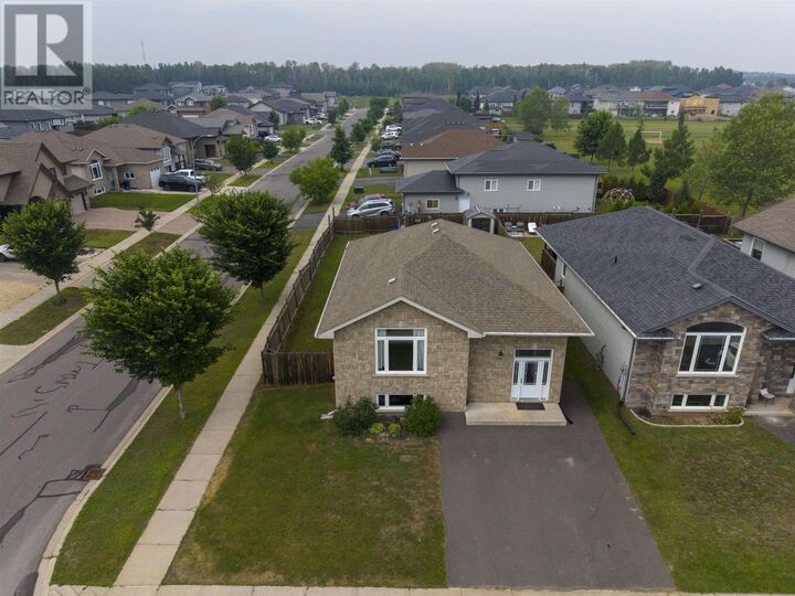 Property Photo: 461 Longbow St ON P7G 0A5