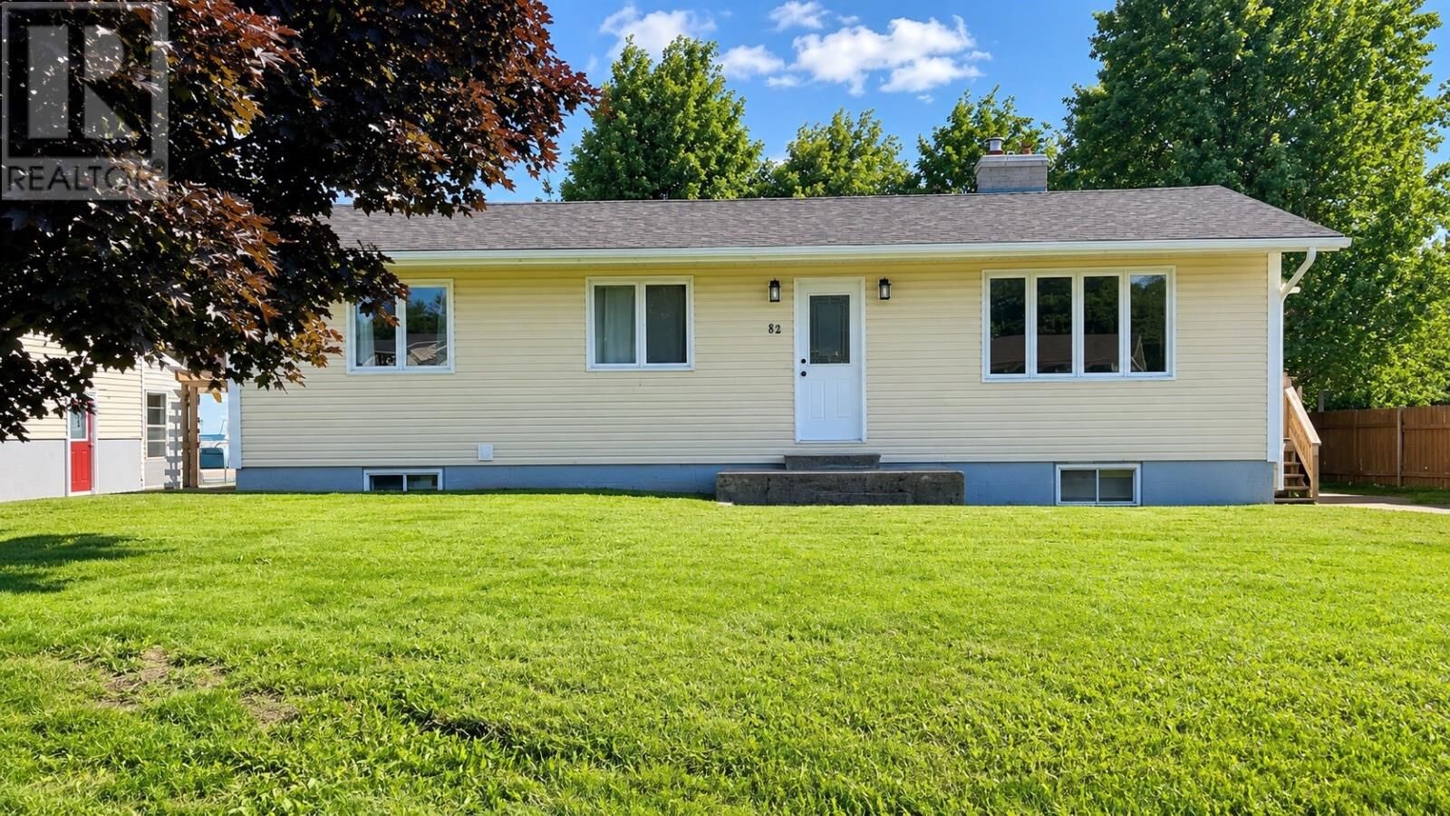 Property Photo:  82 Second Avenue  NL A2B 1B6 