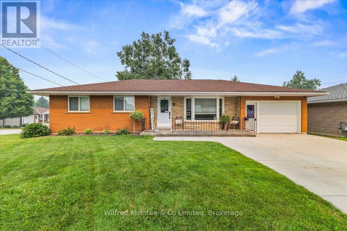 Property Photo: 9 Dietz Street ON N0G 2J0