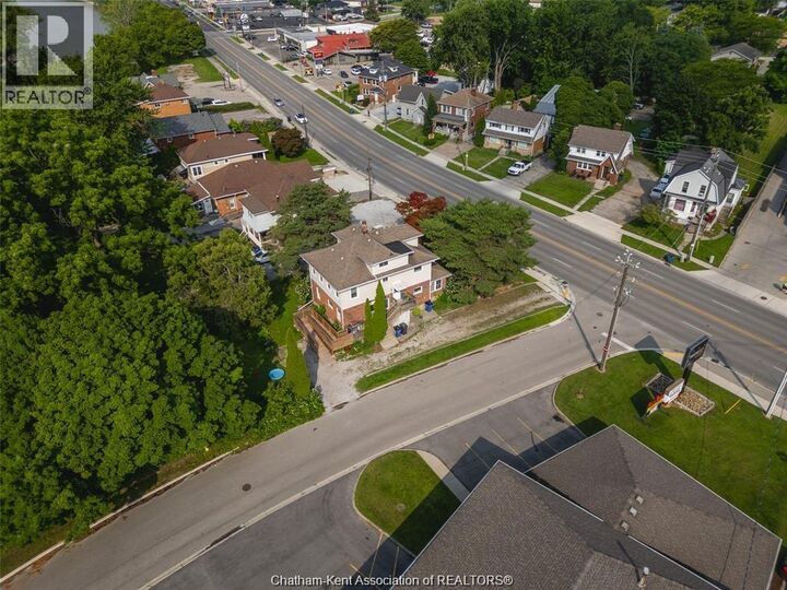 Property Photo: 266 Grand Avenue West ON N7L 1C1