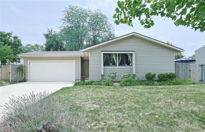 Property Photo:  5932 Pine Glen Lane  OH 45424 