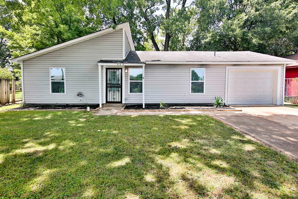 Property Photo:  905 Mimosa Drive  AR 72301 