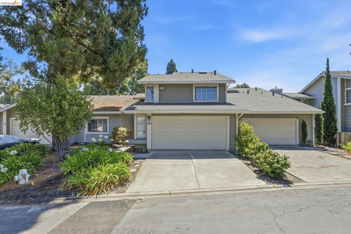 Property Photo: 2231 Heathrow Pl CA 94577