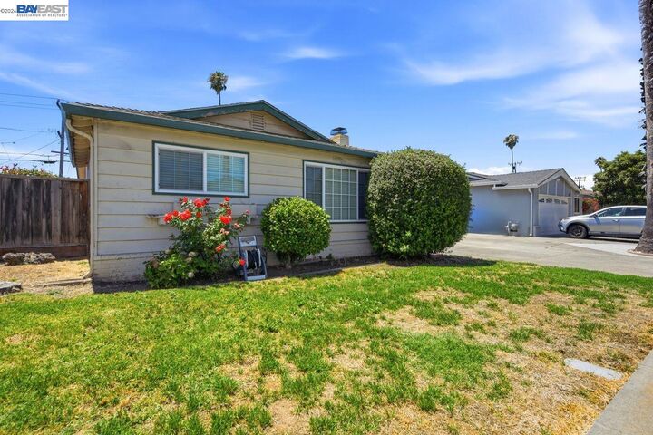 Property Photo: 39641 Banyan Tree Rd CA 94538