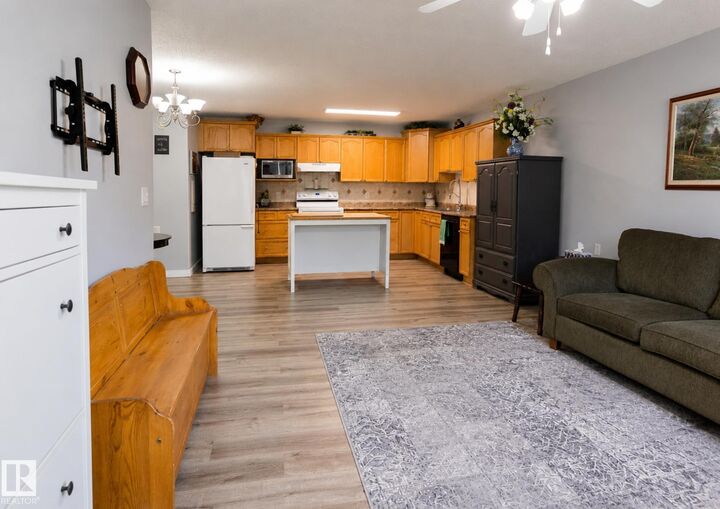 Property Photo: 5501 Pine Drive 10 AB T0A 0T0