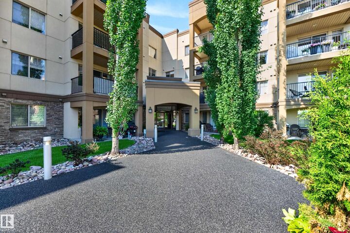 Property Photo: 400 Palisades Way 425 AB T8H 2T9